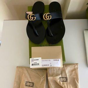 GUCCI SANDALS
